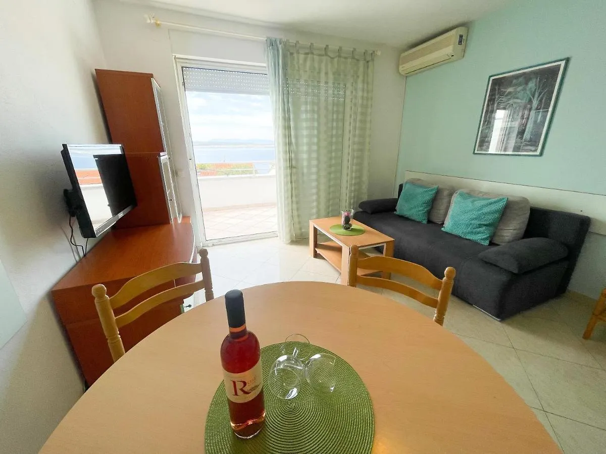 Apartment Apartmani Toni Dramalj