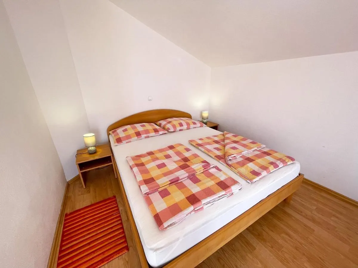 Apartment Apartmani Toni Dramalj